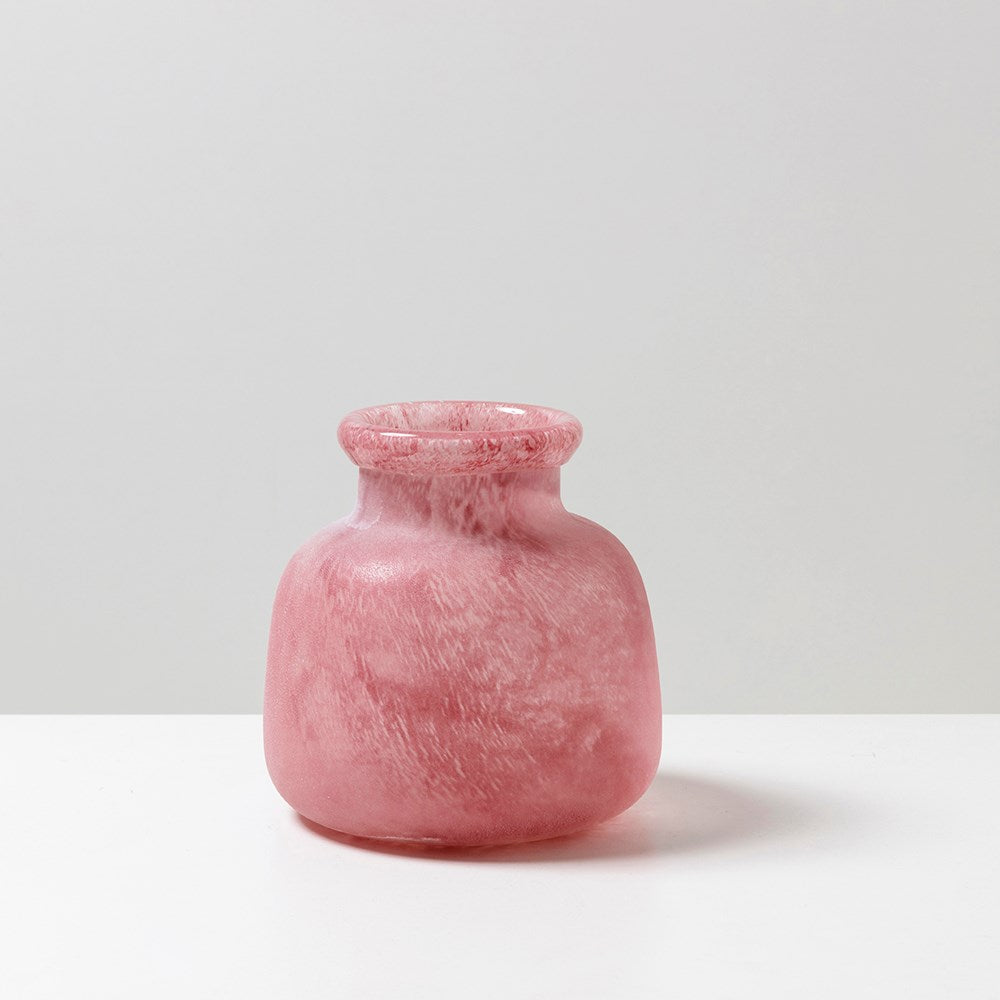 Byron_Rose_Round_Glass_WEB_1116be6d-970c-41fd-8b3c-e9e81043bc4f.jpg