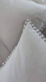 Blanket Stitch White Quilt Cover Set